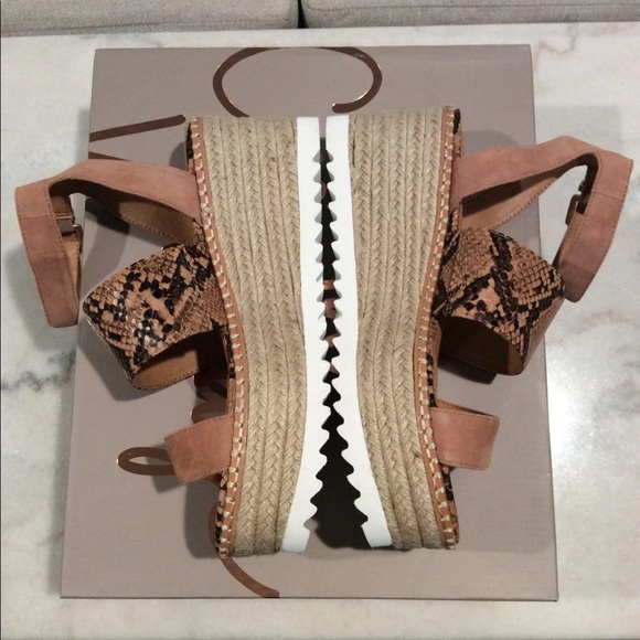 BNIB CROWN VINTAGE Wedge Sandal Size 9 LAST ONE - Picture 11 of 16